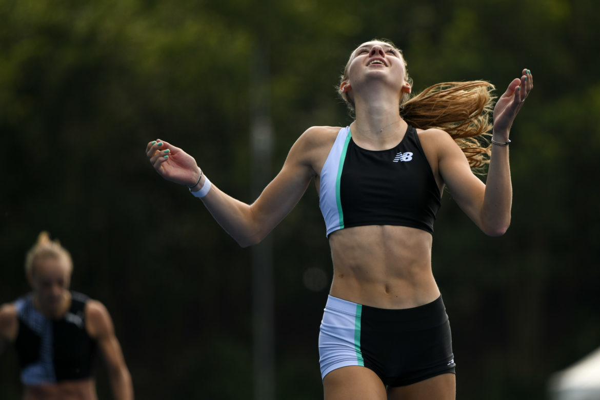 Femke Bol Loopt Magistrale 400 Meter Horden Nl Record Hardloopnetwerk 